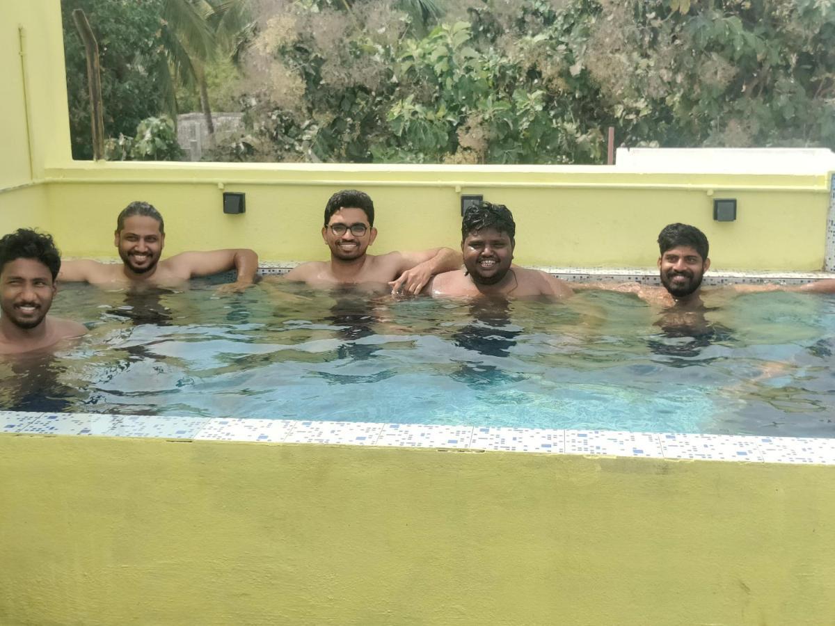 Eagle Nest Residency Hotell Kottakuppam Eksteriør bilde