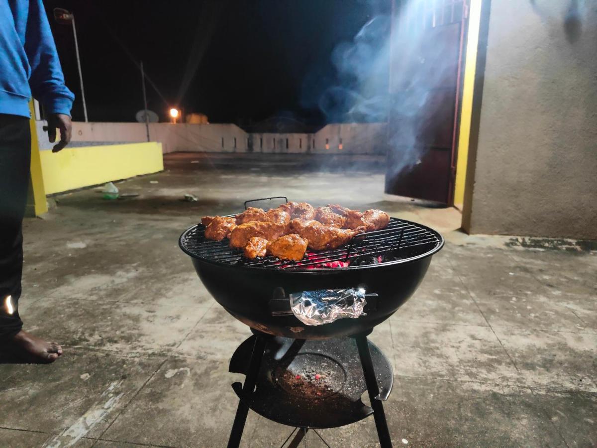 Eagle Nest Residency Hotell Kottakuppam Eksteriør bilde