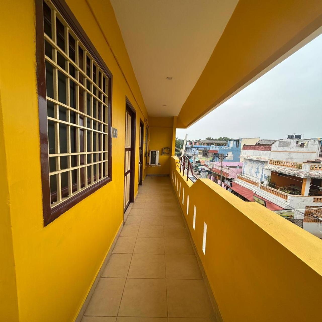 Eagle Nest Residency Hotell Kottakuppam Eksteriør bilde